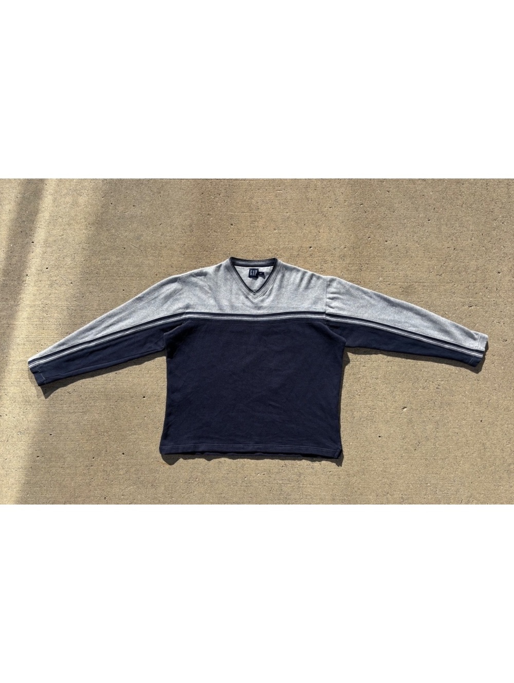 Vintage 90s GAP Colorblock V-Neck Sweatshirt Boxy Large